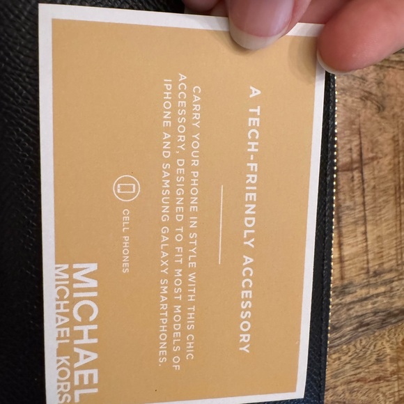 Michael Kors Black Leather Smartphone Wristlet - Picture 9 of 10